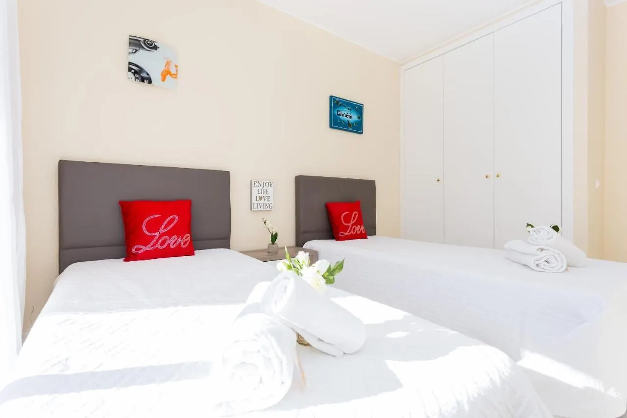 Litoralmar Beachfront Apartment Portimao