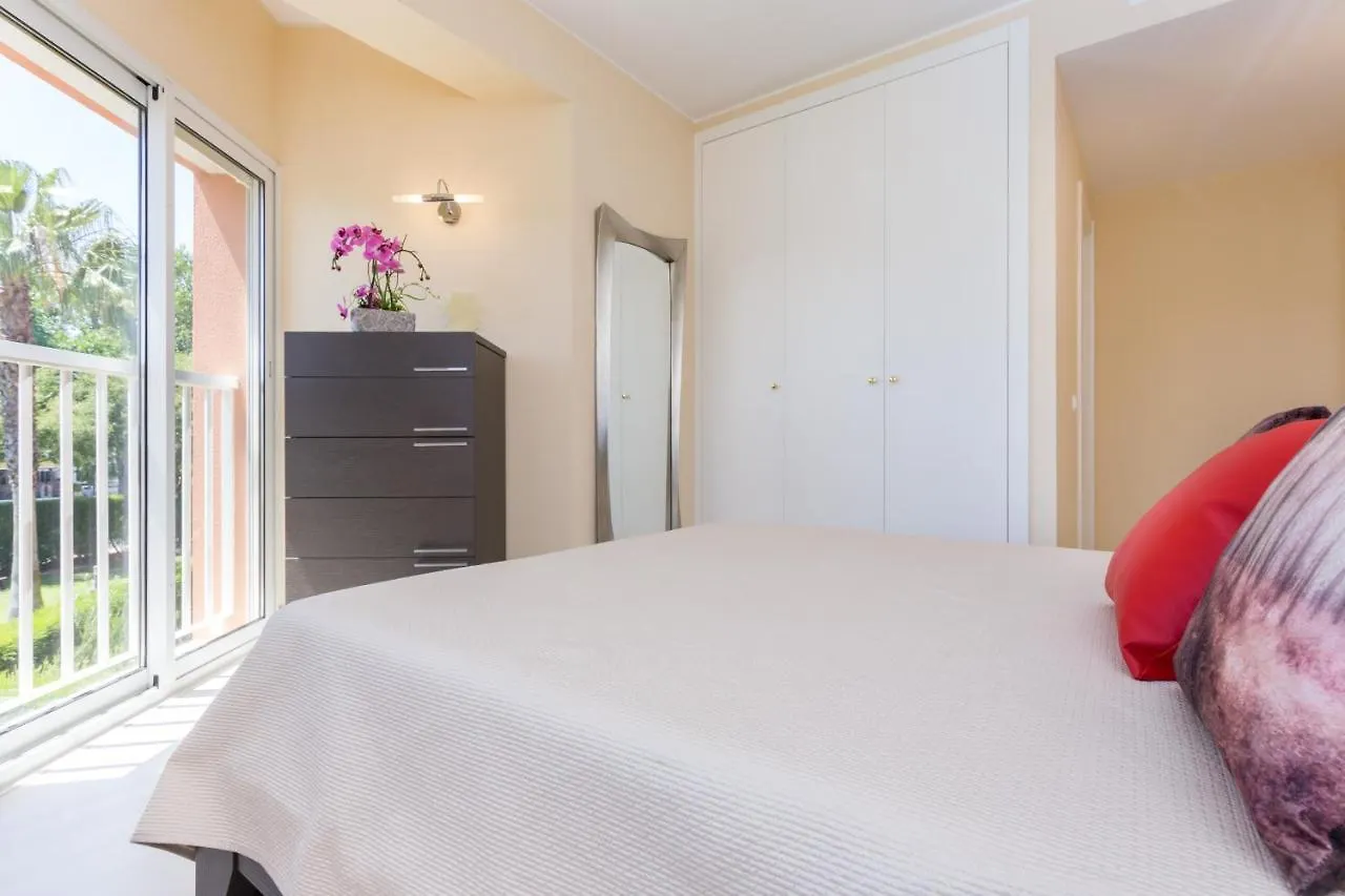 Litoralmar Beachfront Apartment Portimao